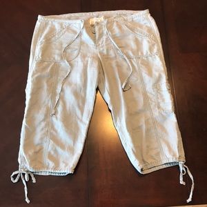 Hollister cargo capris
